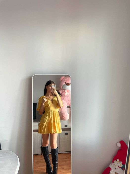 Сукня коктейльна