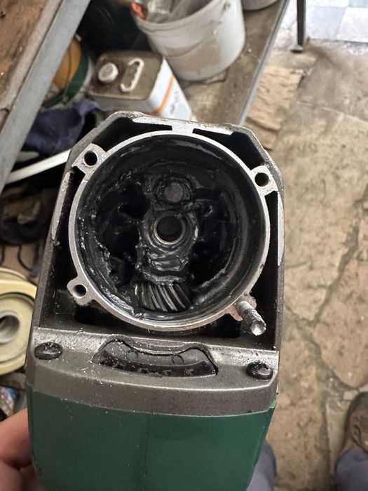 Rebarbadora para peças