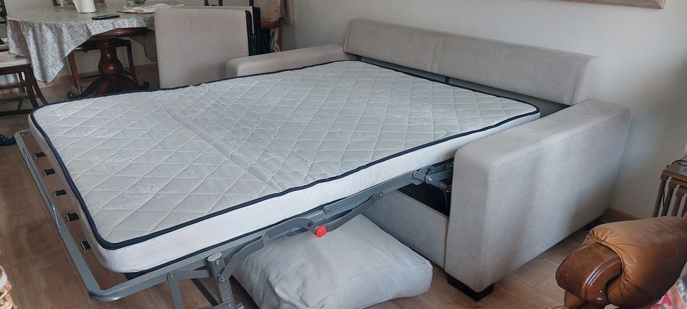 Sofá cama 2 lugares, bege, como novo