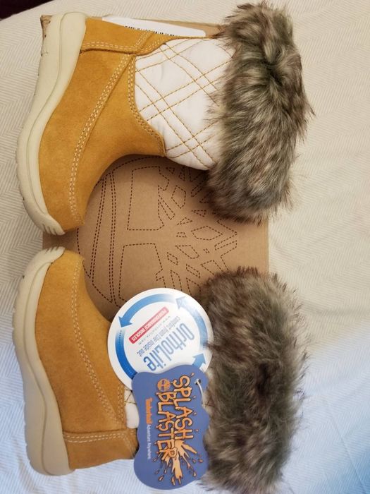 Дитячі чобітки фірми Timberland.