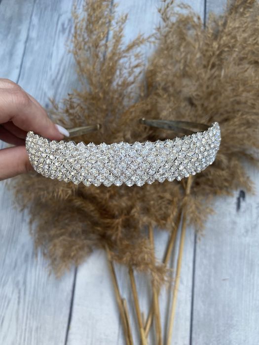 Металлический обруч с камнями на девочку 5-8 лет