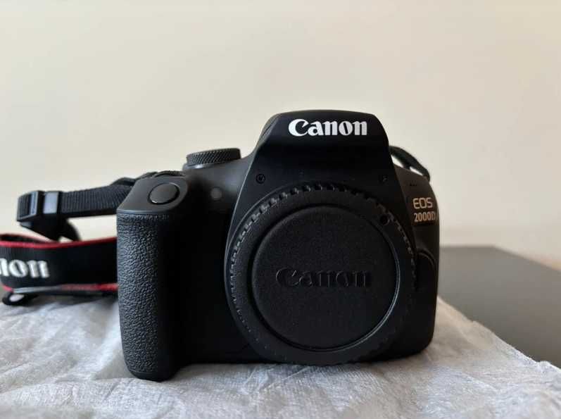 Canon EOS 2000d + Extras
