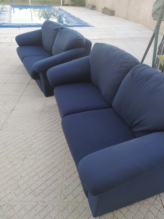 Conjunto de dois sofás com oferta tapete