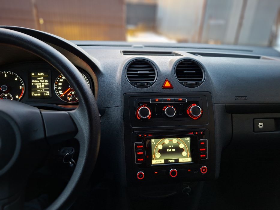 Volkswagen Caddy Lift 1,6 tdi mały przebieg