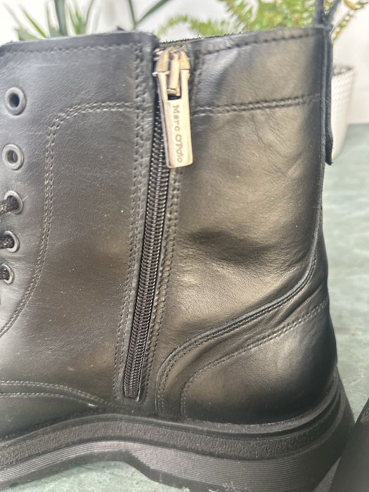 Vendo botas novas, tamanho 45. Pele