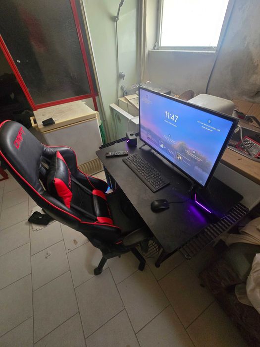 Desktop com todos os na imagem