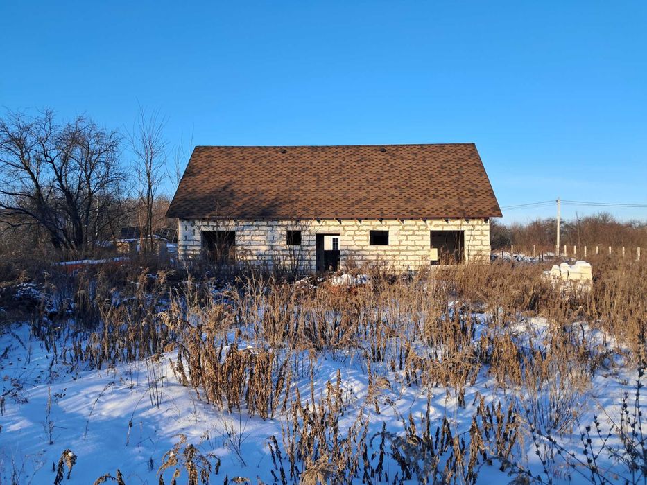 Продам недобудований будинок