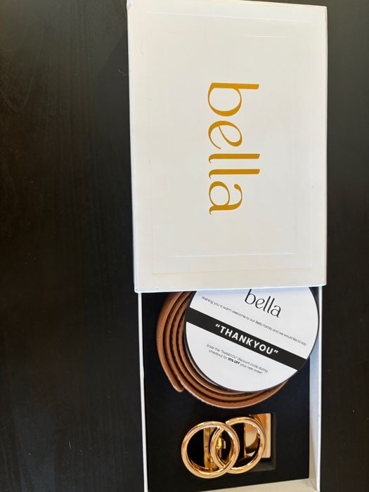 Cinto Bela Novo dentro da caixa