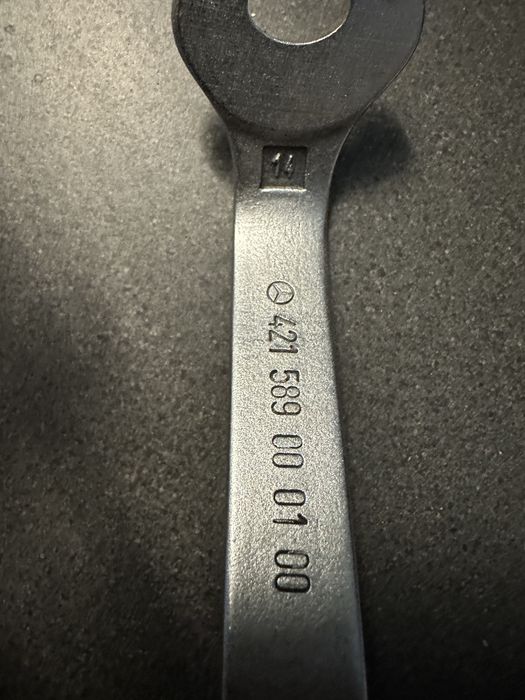 Mercedes Bez stary klucz do regulacji zaworow