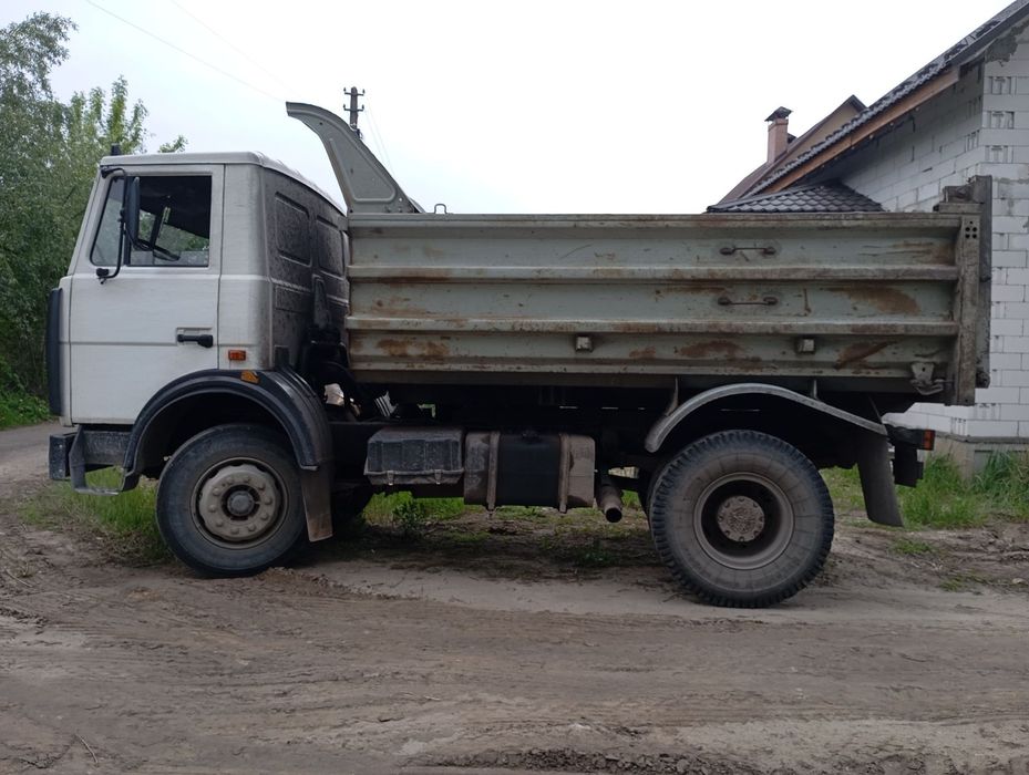 Вывоз мусора Троещина Киев. Вивіз сміття Троєщина Київ.