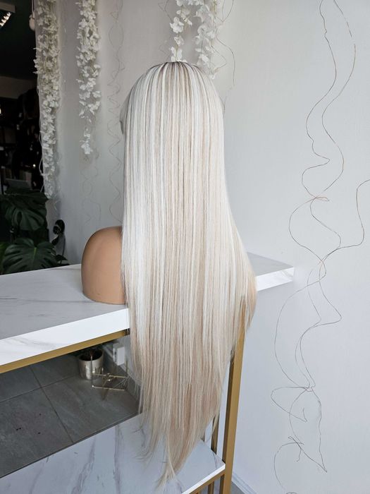 Długa peruka premium hair Lola platyna z grzywką, jak naturalny włos