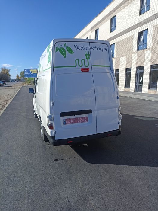 Продам Nissan e-NV200