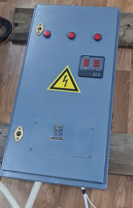 Шкаф,щит управления генератора ЕСС