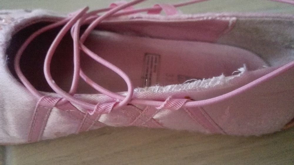 Buty dziewczęce