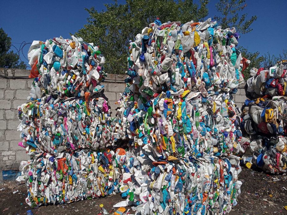 Покупаю вторсырьё (макулатура, полимеры, бутылка пэт и т.д.)