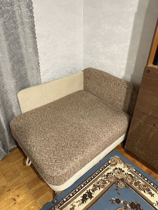 Продам розкладний диван 100/200