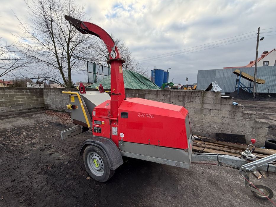 Lovol Linddana TP175  Rębak do drewna DIESEL Linddana 175