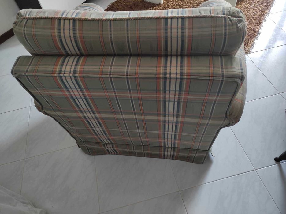Sofá 2 lugares + 1 sofá de 1 lugar