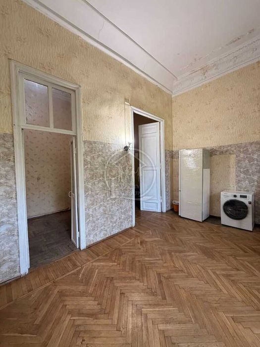 Продажа двухкомнатной коммуны ЦИРК КОБЛЕВСКАЯ Новый РЫНОК СОБОРКА