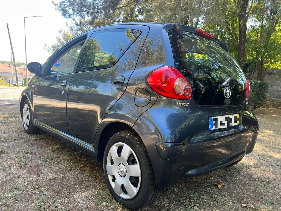 Toyota Aygo 1.0 Com Apenas 1 Único Dono - Completamente Impecável