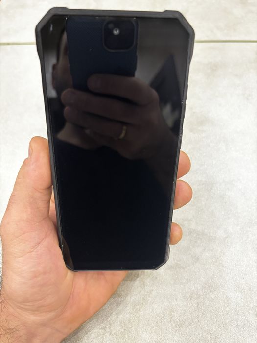 Телефон iHunt strong