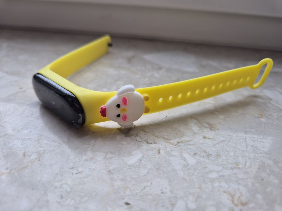 Zegarek sportowy funkcjonalny Smart Różne kolory z motywem na pasku