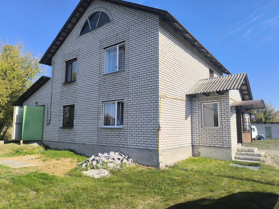 Продам дом в селе Вiльне (Свердловка) 60000