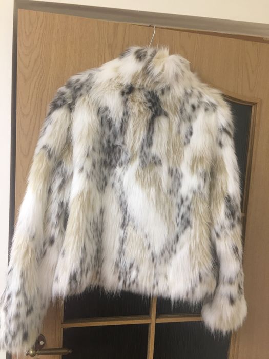 Ekskluzywne futerko ZARA – elegancki krótki fason L