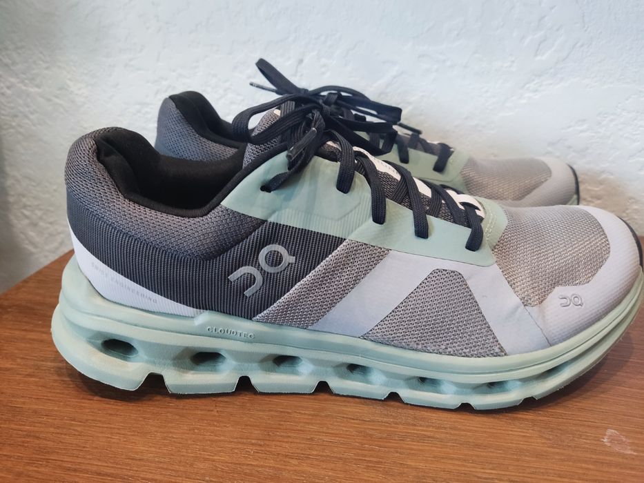 On Cloudrunner 2  розмір 41