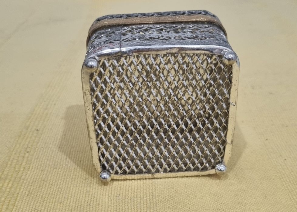 Caixa de Joias Antiga ver fotos