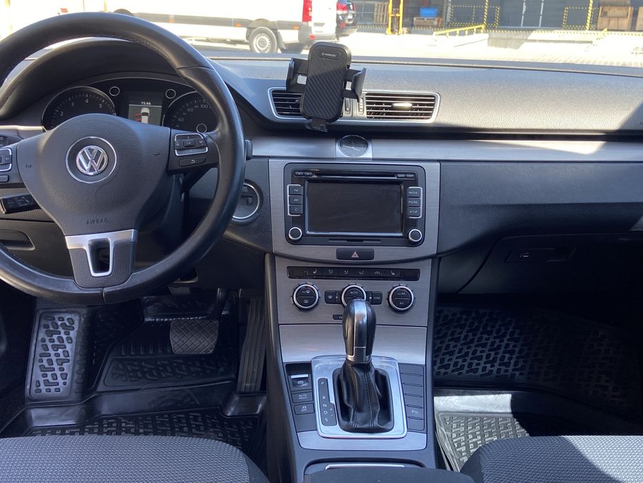 Продам Volkswagen Passat B7 2012 року
