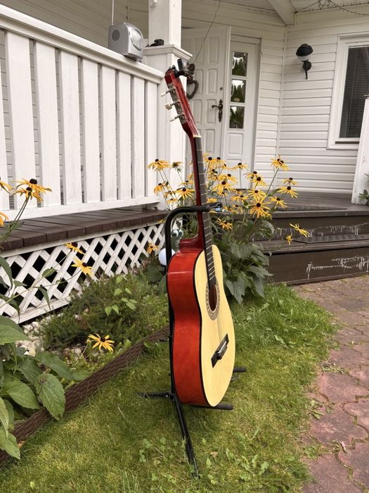 Gitara klasyczna + STROIK + STATYW + KOSTKA | bardzo dobry stan