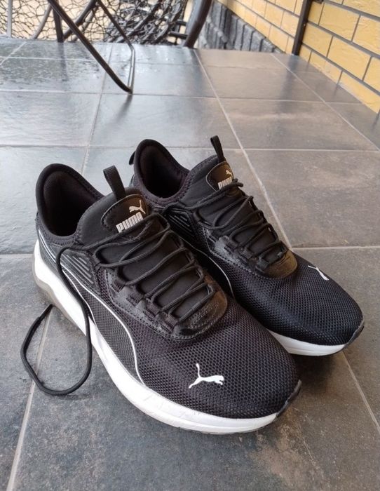 Чоловічі кросівки