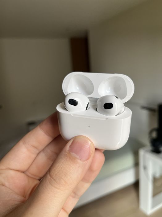Apple AirPods 3rd Gen