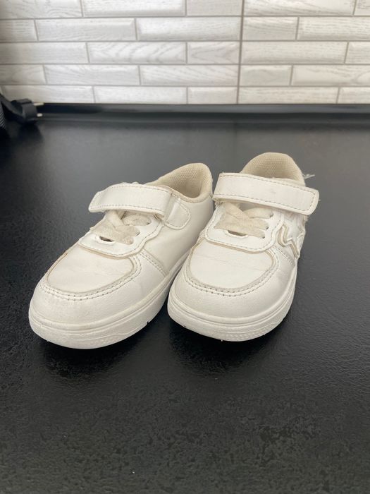 Кеди білі для дитини