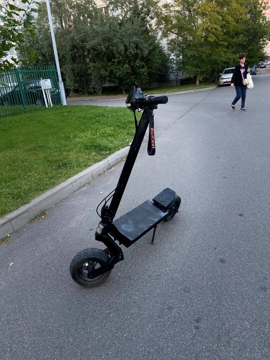 самокат Kukirin G4 2025 року ТОРГ