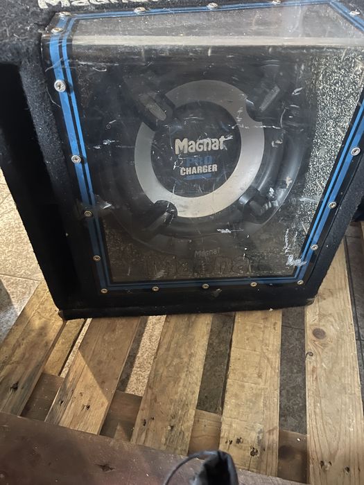 Kit Som Automóvel – Amplificador + Subwoofer Magnat