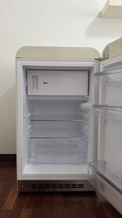Frigorífico SMEG Retro Creme – Como Novo