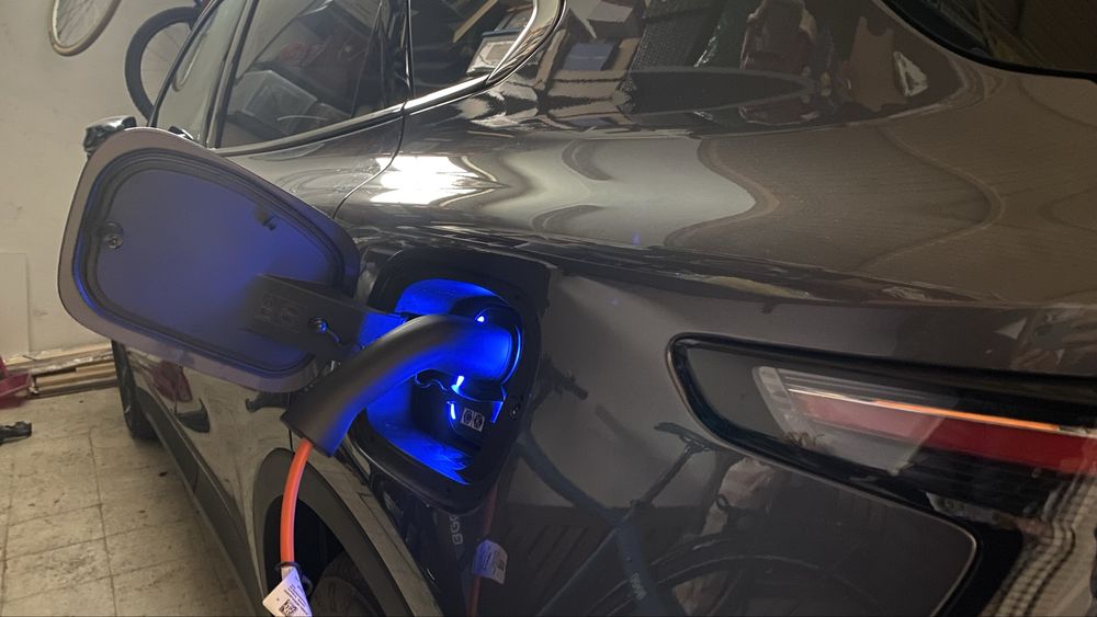 Carregador doméstico para híbrido plug-in/eléctrico 2,4 KW (oferta de suporte)