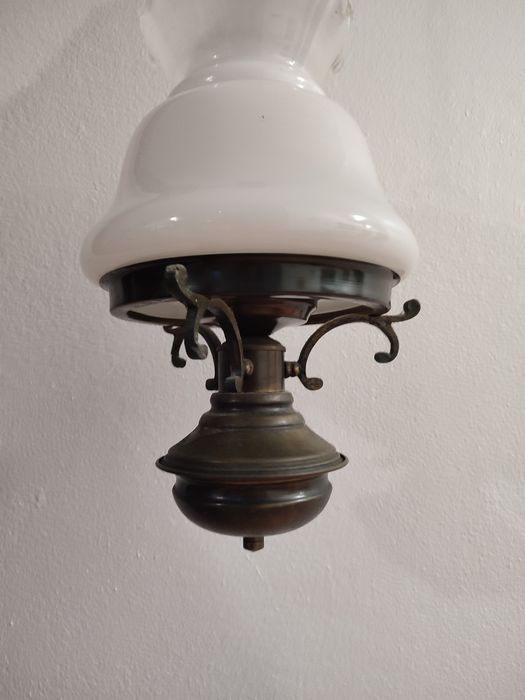 Candeeiro de tecto em latão