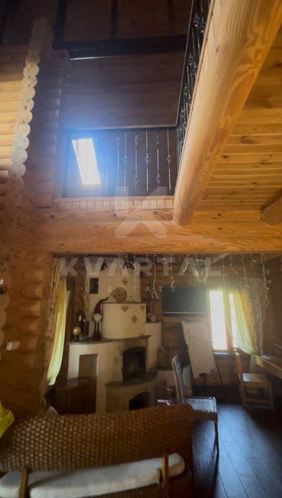 Продам  будинок 216м2  із зрубу з ремонтом. Джакузі, сауна!