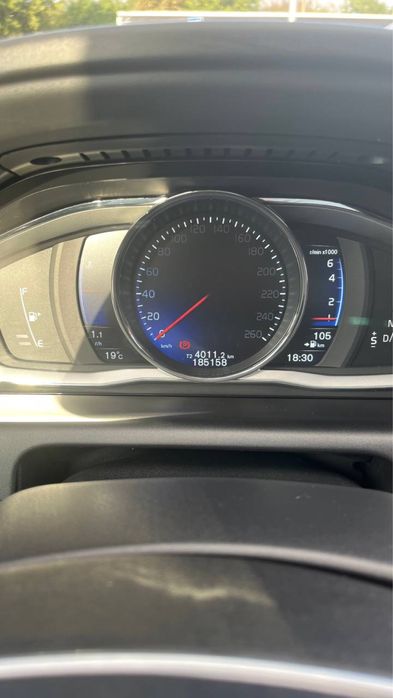 Volvo xc 60 2015р. 2.0тАТ(247лс)