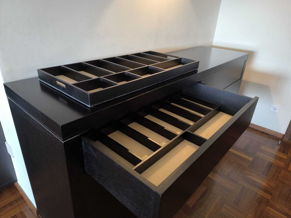 Mesa Jantar + Aparador Sala