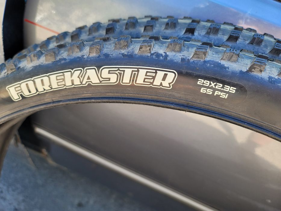 Покришки Maxxis Forekaster за шт. велопокришки