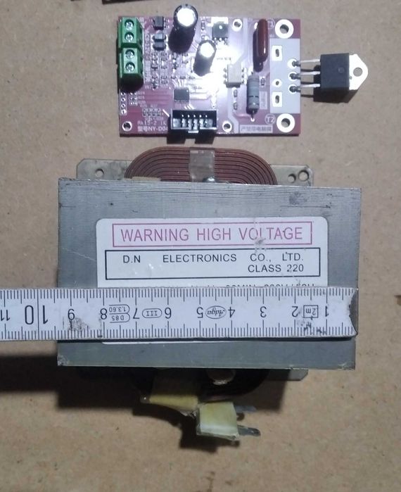 Точкова зварка для акумуляторів