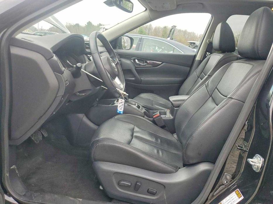 Nissan Rogue SL (2020)