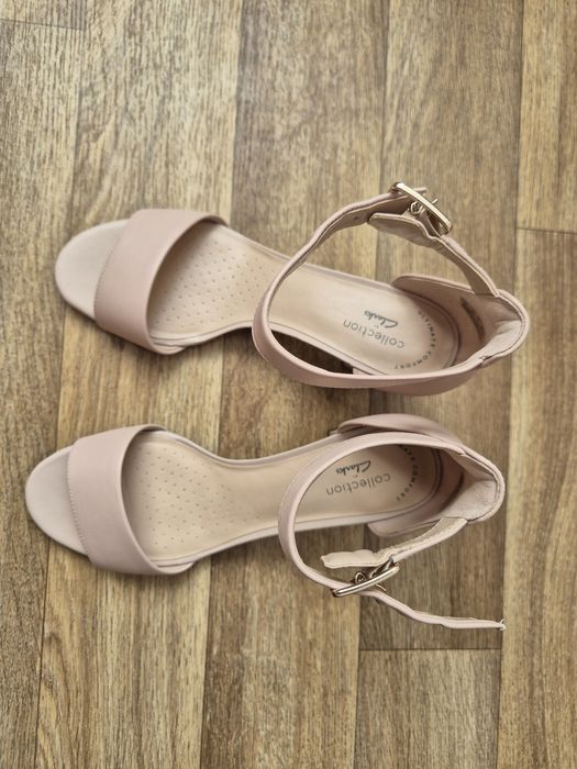Нові босоніжки Clarks 38р.