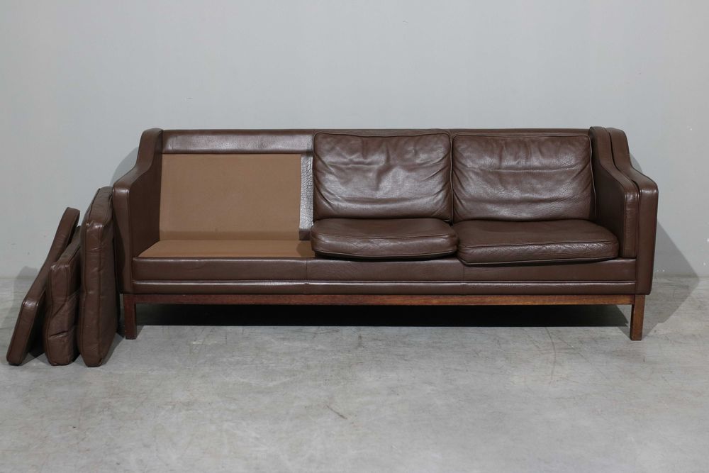 Sofá nórdico de 3 lugares em couro