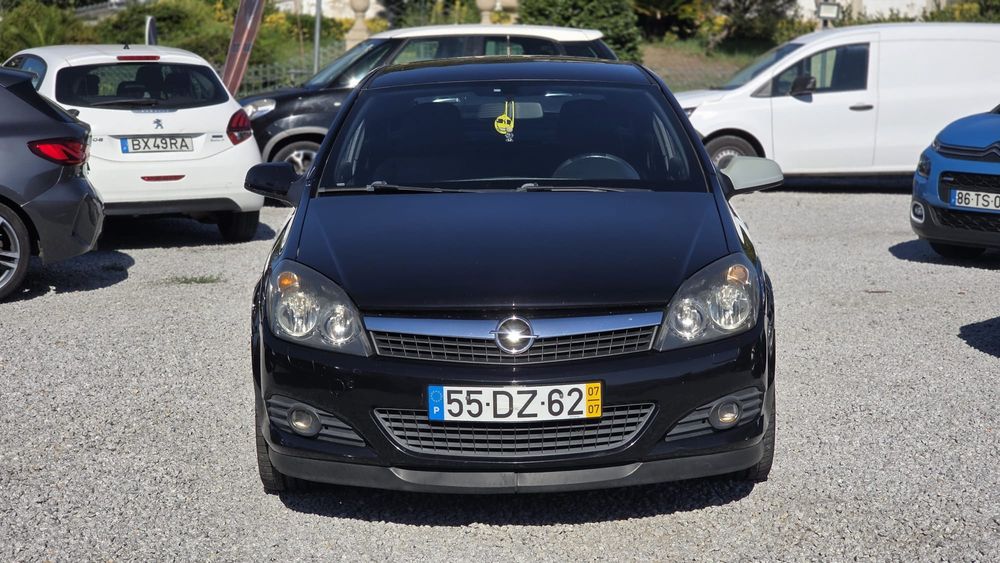 Opel Astra  GTC 1.7 CDTI  5 lugares