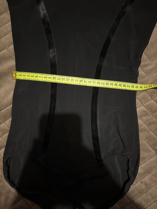 Ювенальське плаття,Бейсик